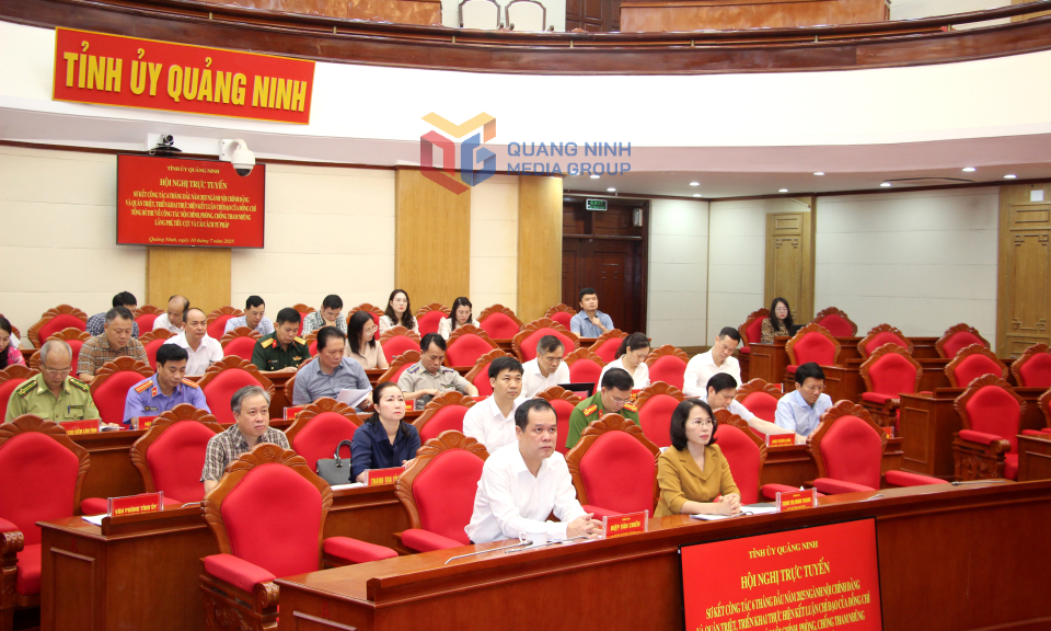 Các đại biểu tham dự tại điểm cầu tỉnh Quảng Ninh.