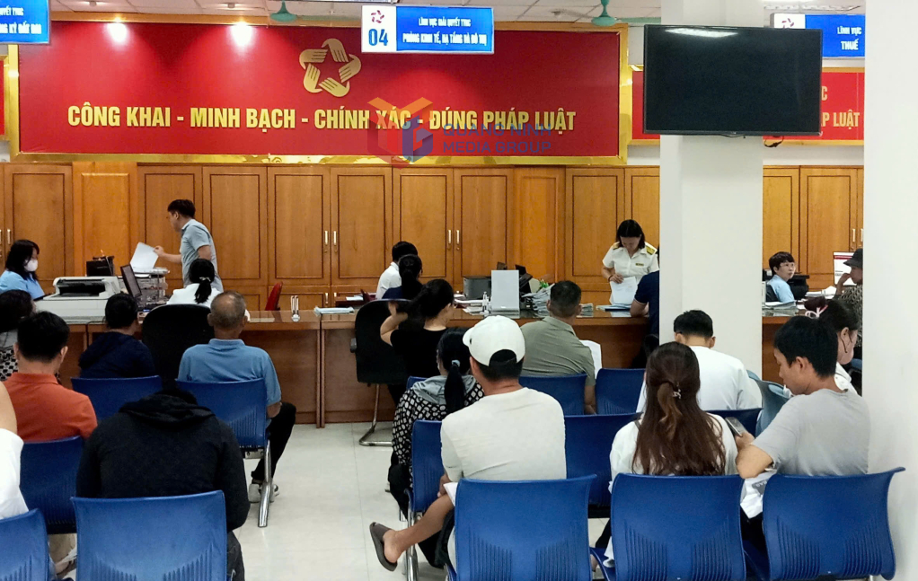 Giải quyết thủ tục hành chính tại Trung tâm phục vụ hành chính công phường Móng Cái 1, tỉnh Quảng Ninh