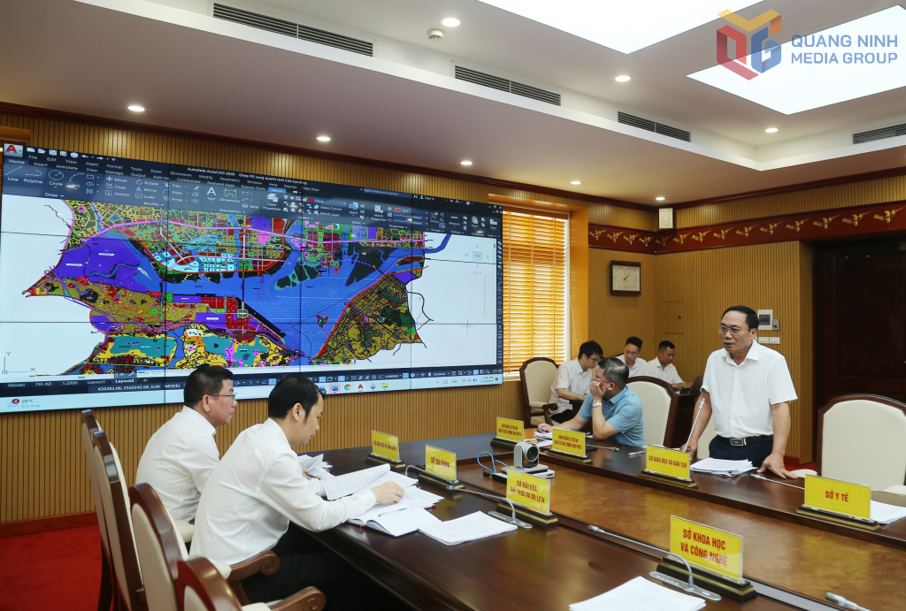 Ban báo cáo đề xuất đầu tư, nghiên cứu thực hiện các dự án khu vực vịnh Cửa Lục.
