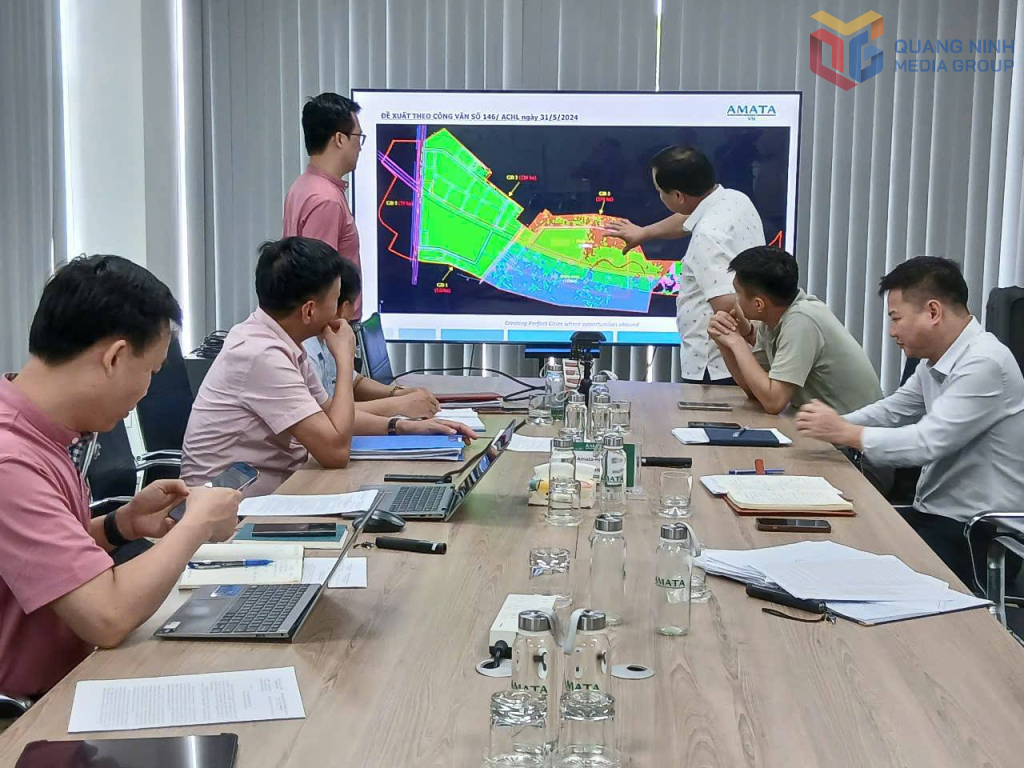 UBND phường Hiệp Hòa phối hợp với Ban quản lý KKT, Ban quản lý dự án đầu tư xây  dựng khu vực I và Công ty cổ phần đô thị Amata Hạ Long họp triển khai giải pháp tháo gỡ khó khăn, vướng mắc GPMB Khu công nghiệp.