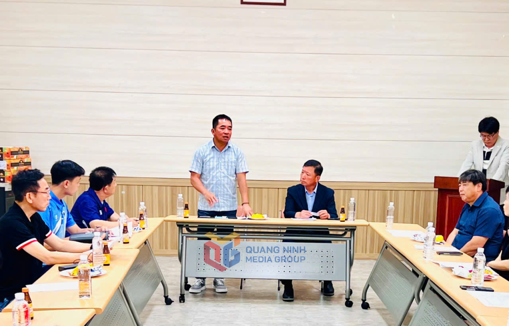 Ông Nguyễn Thanh Tùng Phó Giám đốc Sở Văn hóa, Thể thao và Du lịch Quảng Ninh làm Trưởng đoàn đã có buổi làm việc Ông Choi Gee Chang, Chủ tịch Hội đồng Thể thao tỉnh Jeju cùng các thành viên hội đồng.