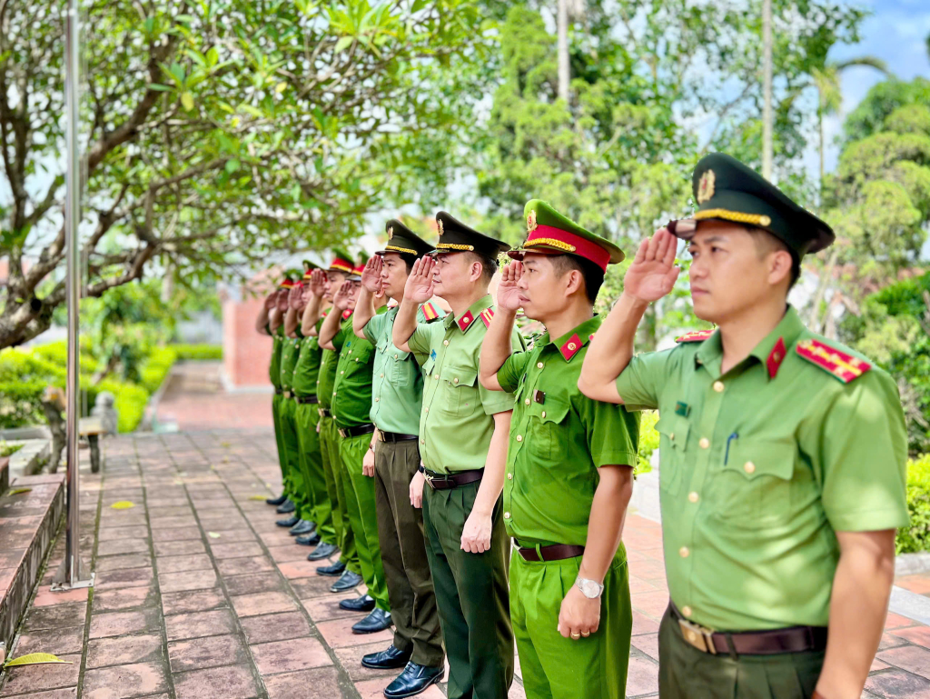Công an Quảng Ninh - chiến khu Trần Hưng Đạo.
