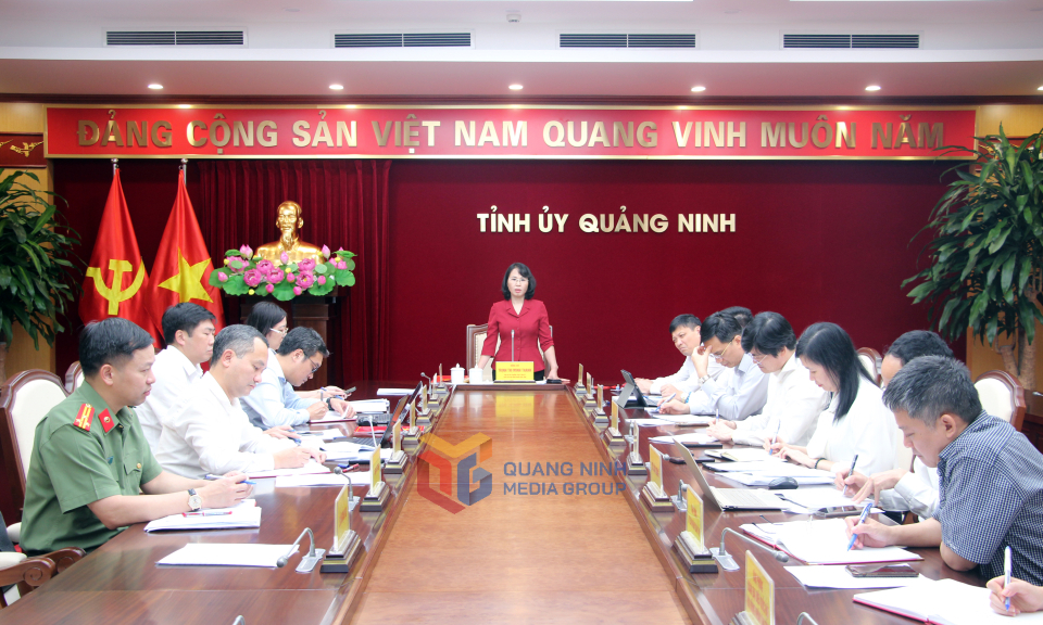 Đồng chí Trịnh Thị Minh Thanh, Phó Bí thư Thường trực Tỉnh ủy, Chủ tịch HĐND tỉnh, phát biểu kết luận.
