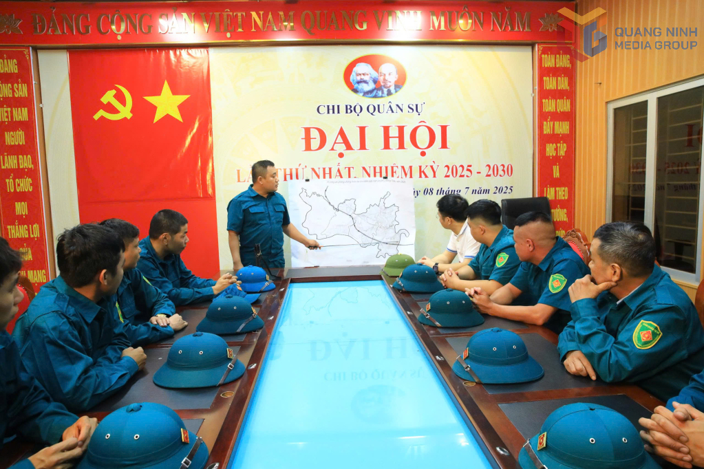 UBND Phường cùng ban chỉ huy quân sự phường trực và kiểm tra công tác phòng chống bão