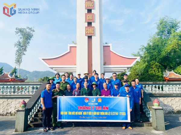 Đoàn xã Ba Chẽ phối hợp Hội Cựu Thanh niên xung phong xã tổ chức hoạt động “Hành trình Uống nước nhớ nguồn”, hướng tới kỷ niệm 78 năm Ngày Thương binh - Liệt sĩ 27/7 (1947-2025). Ảnh: ĐVCC