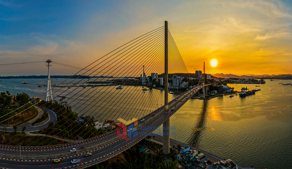 Cầu Bãi Cháy biểu tượng nối liền hai bờ di sản Hạ Long