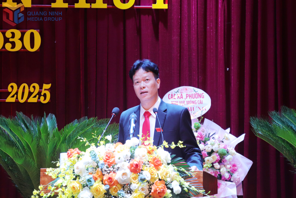Đồng chí Nguyễn Trọng Hiếu, Bí thư Đảng ủy xã Tiên Yên phát biểu bế mạc Đại hội.