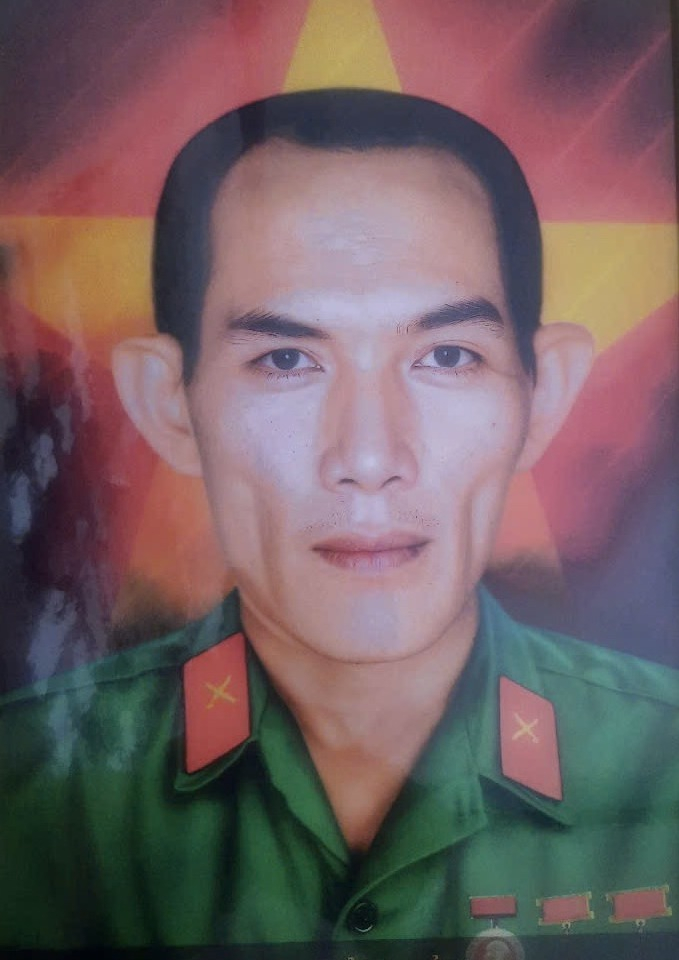 Chân dung Anh hùng lực lượng vũ trang Nhân dân Lỷ A Cỏong mới được Tỉnh đoàn Quảng Ninh phục chế gửi tặng gia đình.