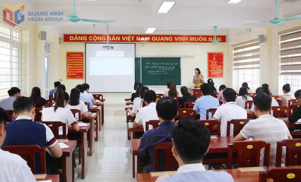 giảng viên