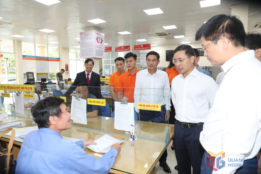 Ảnh với chú thích