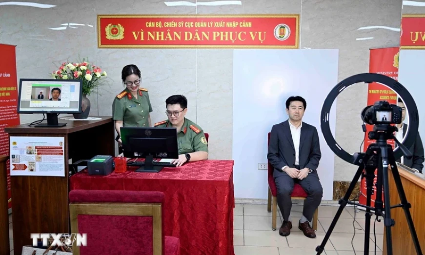 Cấp định danh điện tử mức độ 2 cho người nước ngoài cư trú tại Việt Nam từ 1/7