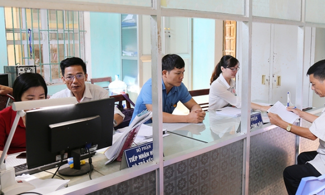 Chứng chỉ bồi dưỡng công chức xã có thay chứng chỉ chuyên viên?