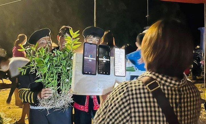 Khai thác thế mạnh du lịch đêm ở vùng cao