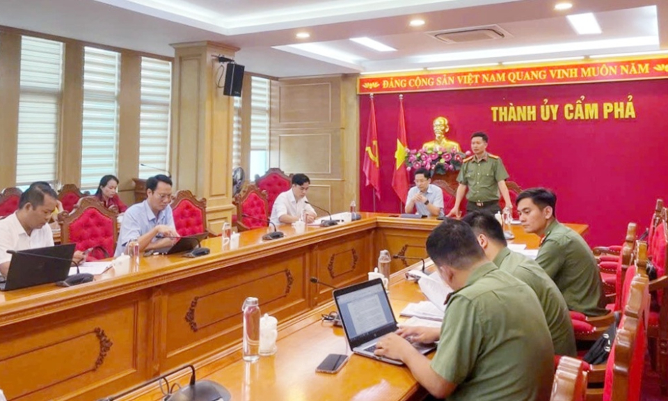 Bảo vệ chính trị nội bộ trong tình hình mới