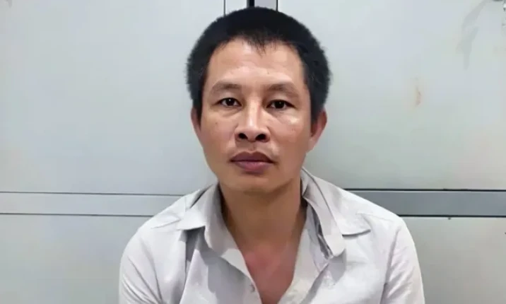 Khởi tố đối tượng cầm dao đuổi đánh bố, chém mẹ tử vong