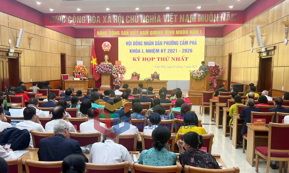 Hội nghị BTV, BCH và Kỳ họp thứ nhất HĐND phường Cẩm Phả, nhiệm kỳ 2021-2026, tháng 7-2025