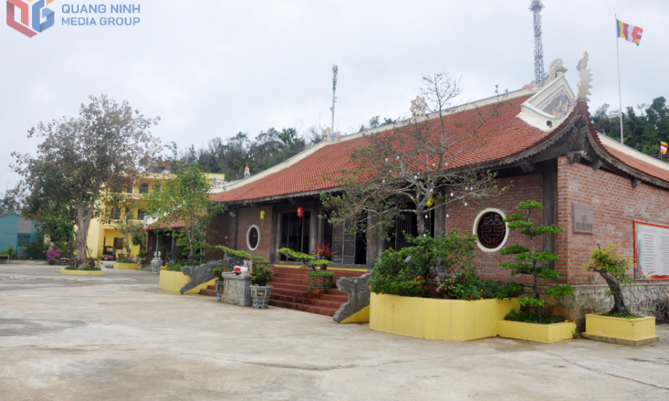 Chùa Trúc Lâm nơi đảo xa