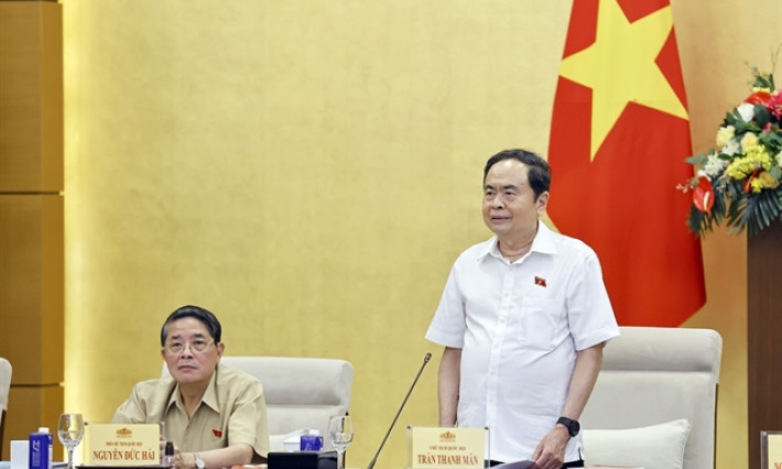 Top legislator urges continued institutional reforms after administrative restructuring