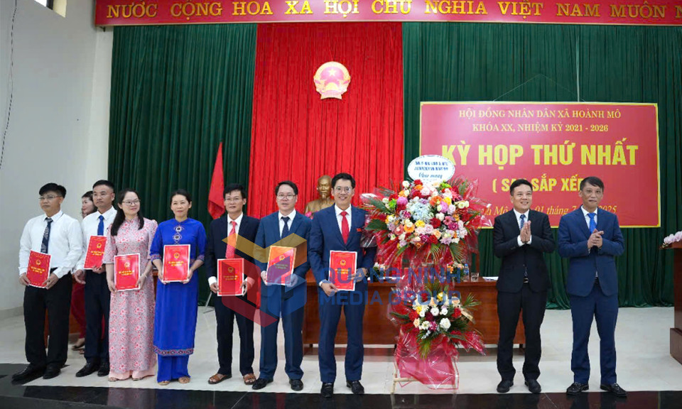 Kỳ họp thứ nhất HĐND xã Hoành Mô, nhiệm kỳ 2021-2026, tháng 7-2025