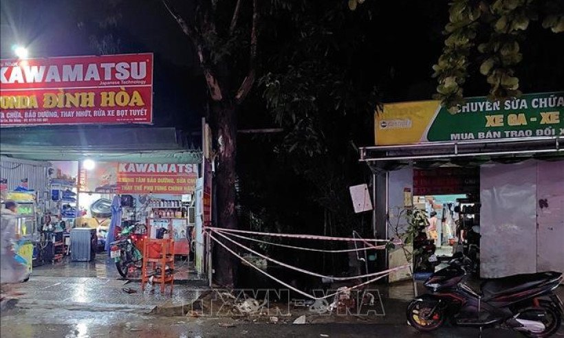 Cứu thành công người bị nước cuốn trong mưa lớn 