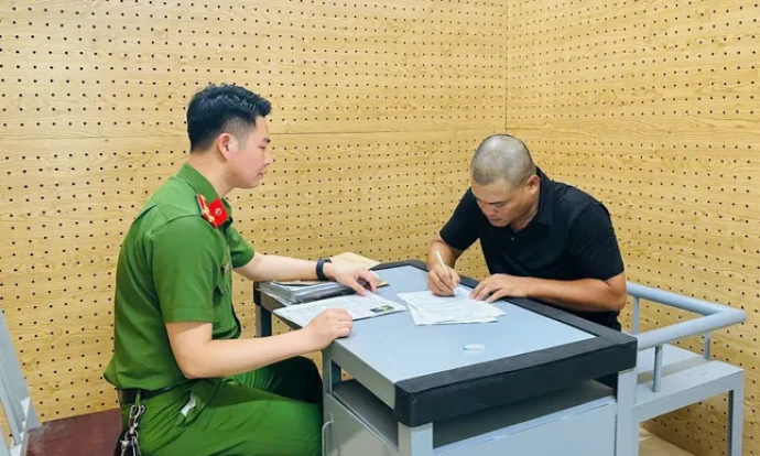 Bị bắt sau 35 năm trốn khỏi trại giam