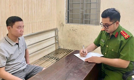 Bắt giữ đối tượng truy nã về tội lừa đảo chiếm đoạt tài sản