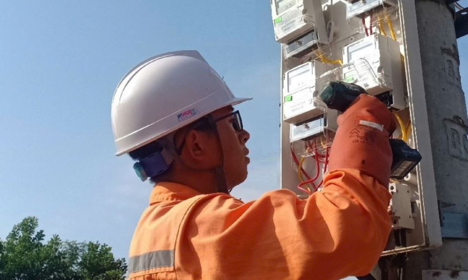 Rà soát các trường hợp có hóa đơn tiền điện tăng cao bất thường trong tháng 6