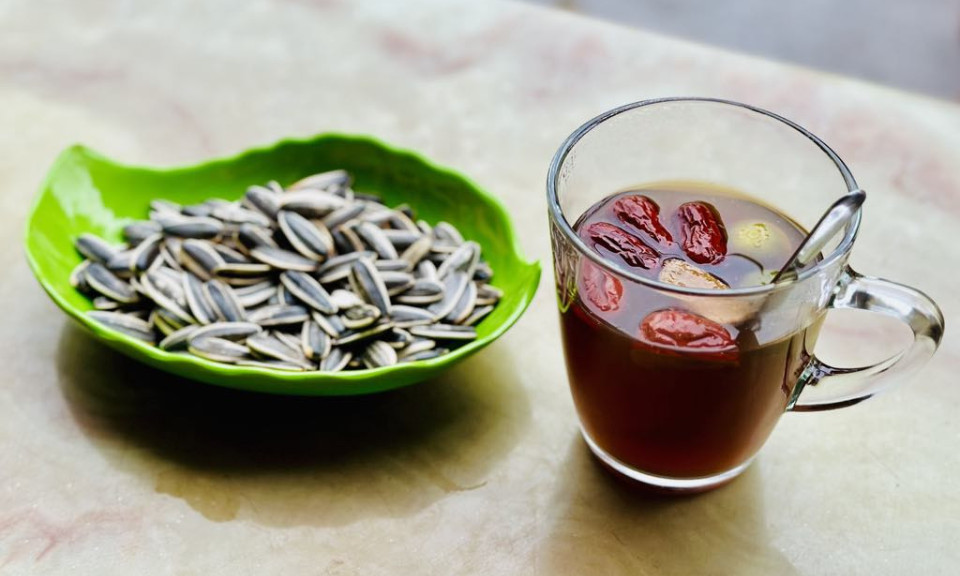 Sự thật về nguy cơ uống trà khi đói gây hại cơ thể