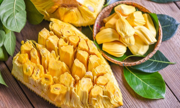 Ăn vải, mít có 'nóng' không? Bà nội trợ tranh cãi, chuyên gia lên tiếng