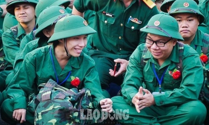 Không gọi nhập ngũ người bị viễn thị, cận thị trên 1,5 diop