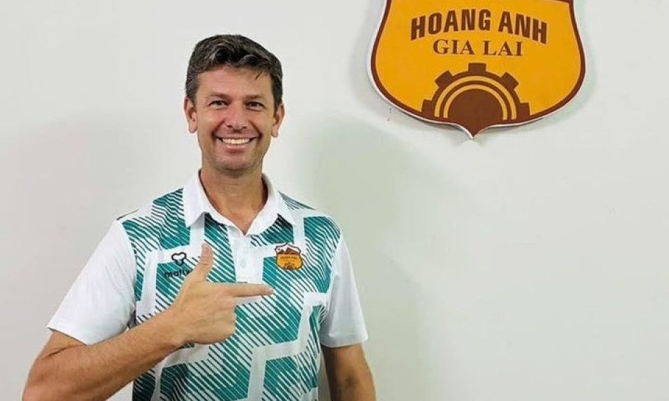 HAGL ký hợp đồng với huấn luyện viên người Brazil