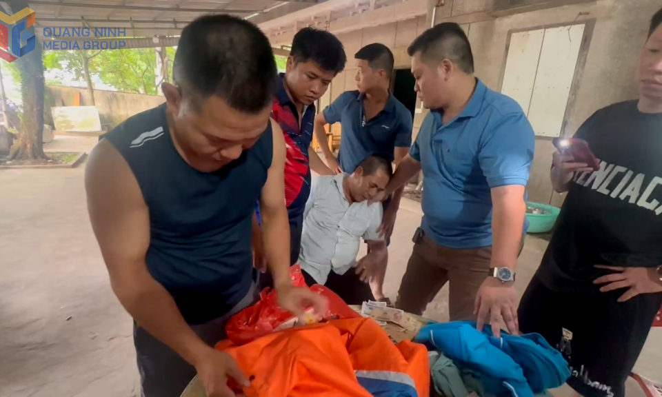 Cảnh sát giao thông bắt giữ đối tượng tàng trữ trái phép chất ma túy