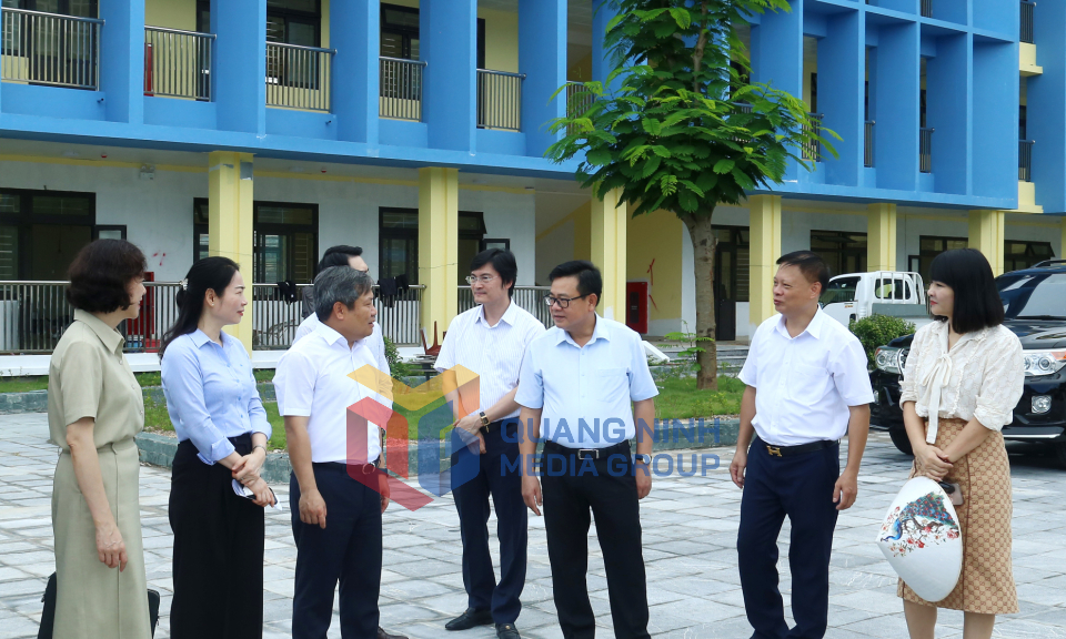 Bí thư Tỉnh ủy Vũ Đại Thắng kiểm tra phường Hạ Long hoạt động theo mô hình chính quyền địa phương 2 cấp, tháng 7-2025