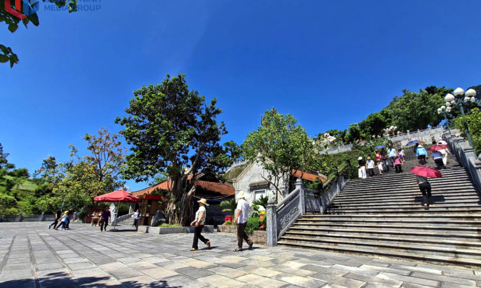 Phát huy giá trị du lịch tâm linh vùng Đông Bắc 