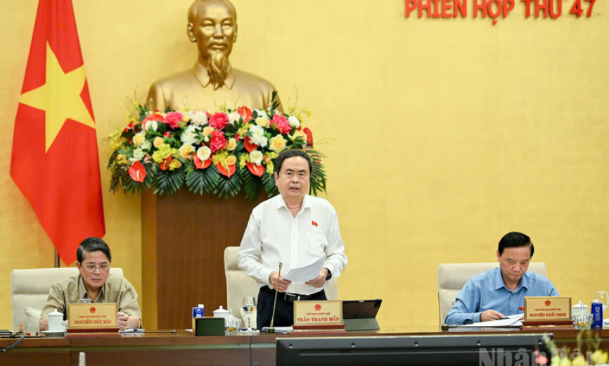 Ủy ban Thường vụ Quốc hội cho ý kiến bước đầu về việc chuẩn bị Kỳ họp thứ 10