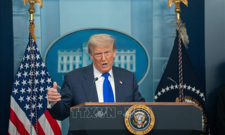 Thuế quan của Mỹ: Tổng thống D.Trump thông báo mức thuế 35% với hàng hóa Canada