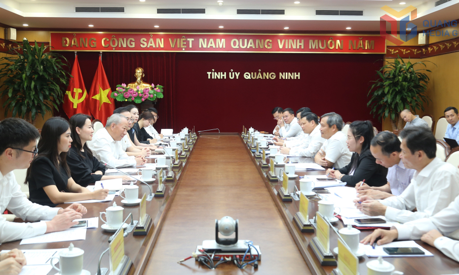 越南广宁省委书记会见中国太平洋建设集团
