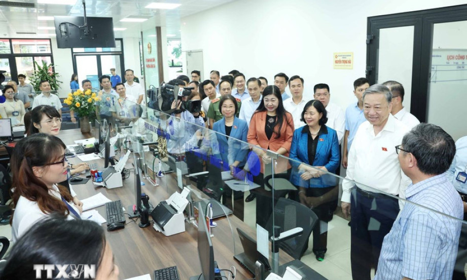 Kết luận về tiếp tục xây dựng tổ chức, hoạt động của đơn vị hành chính 2 cấp