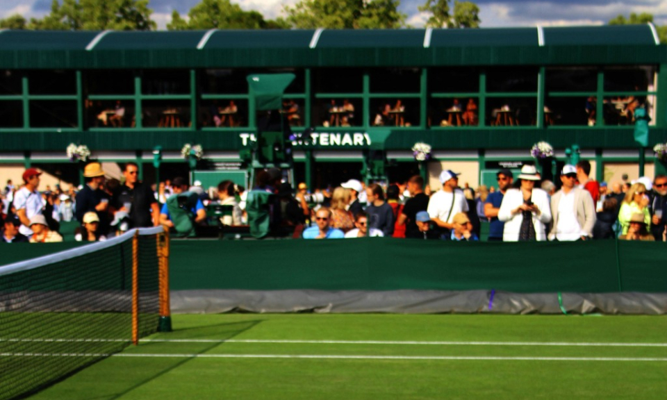 Jannik Sinner 'tiễn' Djokovic về nước, lần đầu vào chung kết Wimbledon