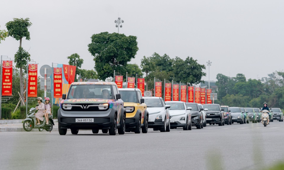 “Vi vu muôn ngả - Phủ xanh Việt Nam”: VinFast mang đại tiệc xe điện đổ bộ Hải Phòng