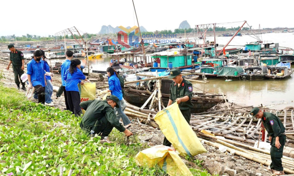 Phường Hà An ra quân làm sạch biển, hưởng ứng Chiến dịch Thanh niên tình nguyện hè năm 2025