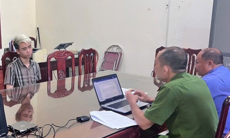 Bắt giữ con nghiện bán ma túy dạng "cỏ Mỹ"