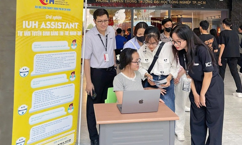 Bùng nổ chatbot AI tư vấn xét tuyển đại học