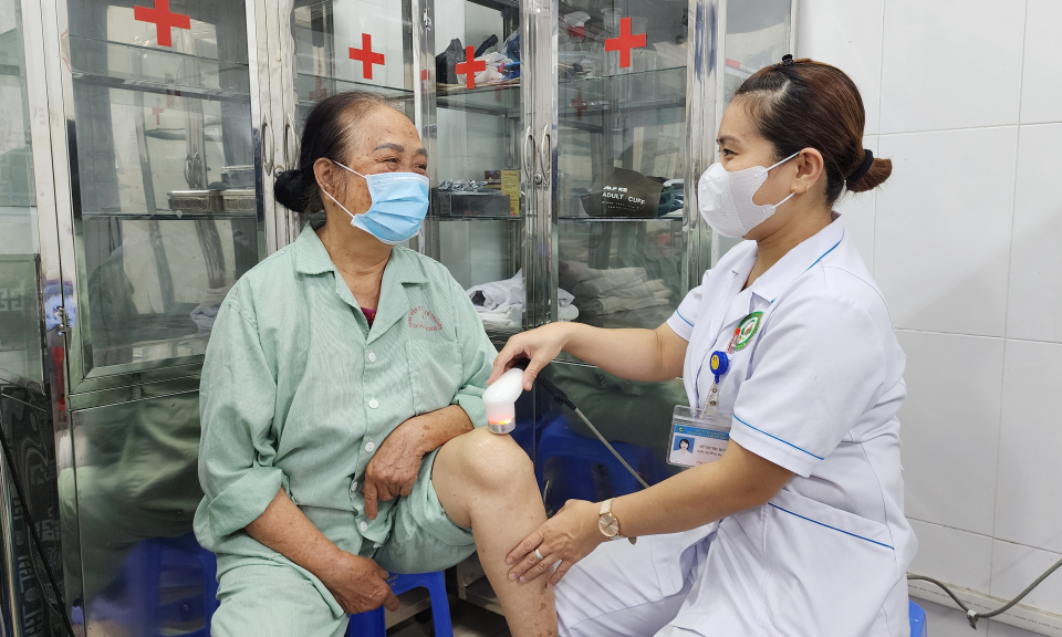 Lợi ích của Đông y với người cao tuổi