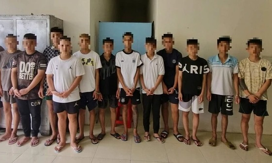 Tạm giữ nhóm thanh niên quậy phá, dùng dao chém 2 người bị thương