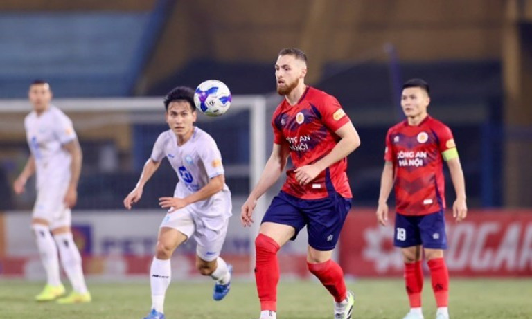 Không cho phép 4 ngoại binh trên sân cùng lúc ở V.League 2025-2026
