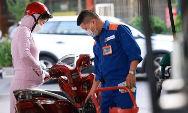 Dự kiến bắt buộc dùng xăng E10 từ ngày 1.1.2026
