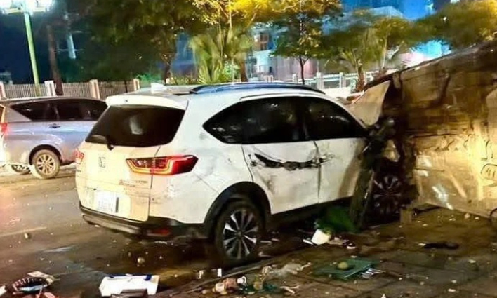 Xe tông liên hoàn ở Hà Nội, 1 người chết tại chỗ, chưa xác định số người bị thương