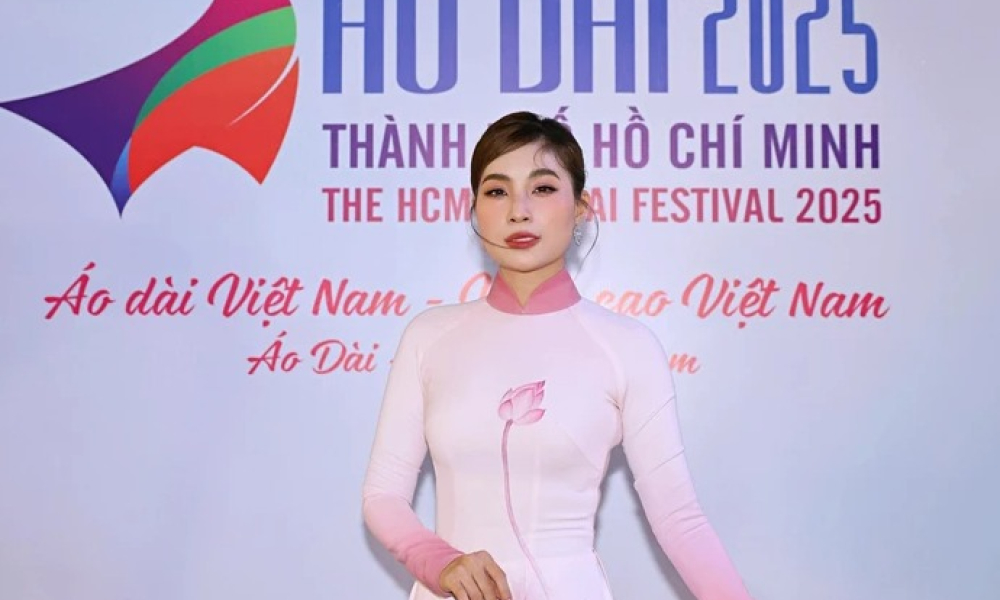 Quán quân Cười xuyên Việt Phạm Yến đi thi hoa hậu