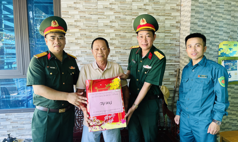  Tri ân bằng hành động thiết thực